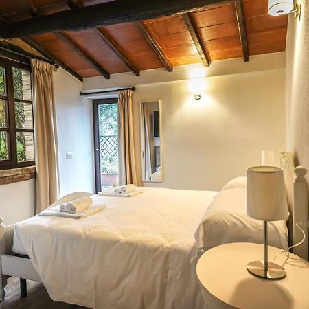 Hostal Borgo Il Poggiaccio Residenza D'Epoca Sovicille Exterior foto